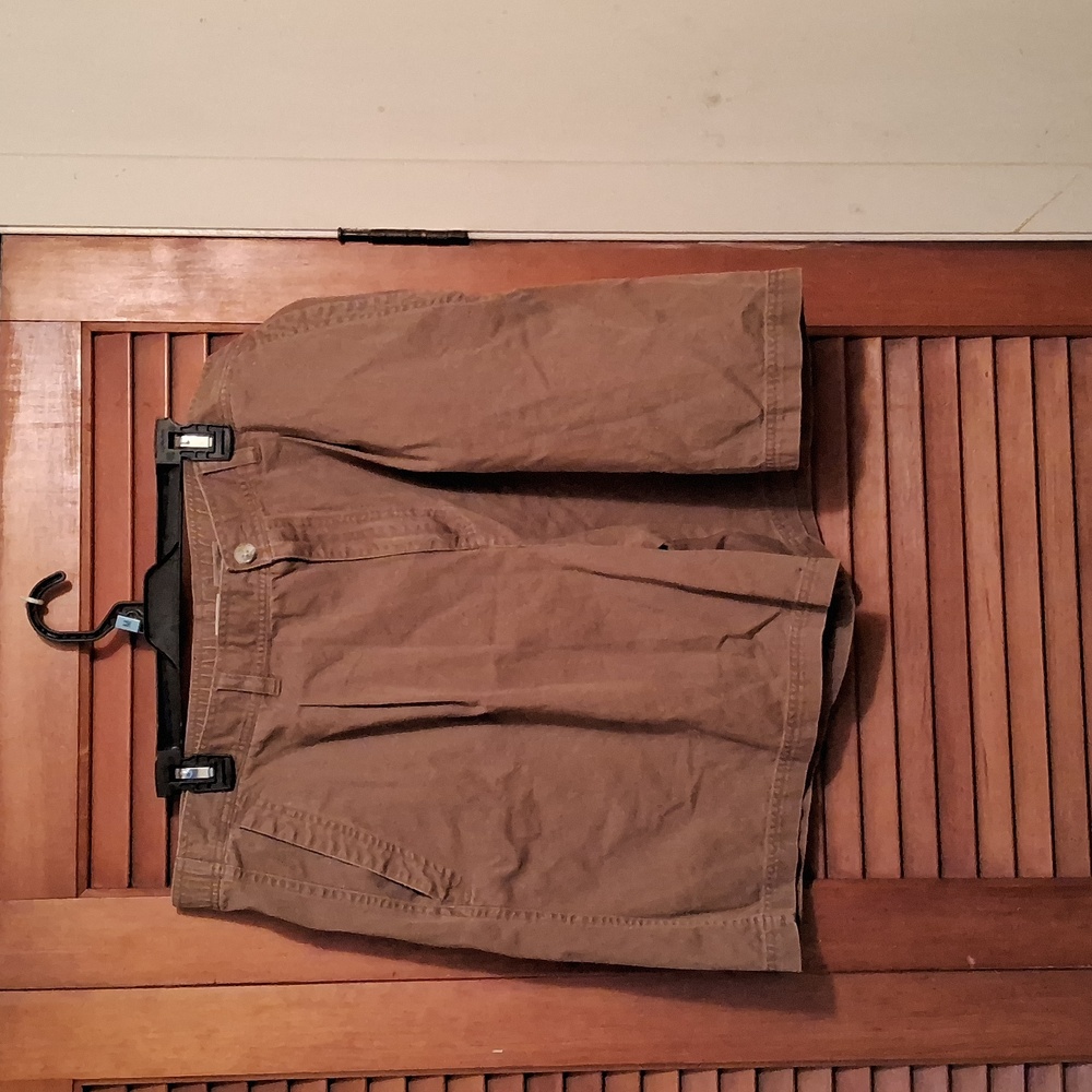 Columbia men's size XL Brown shorts